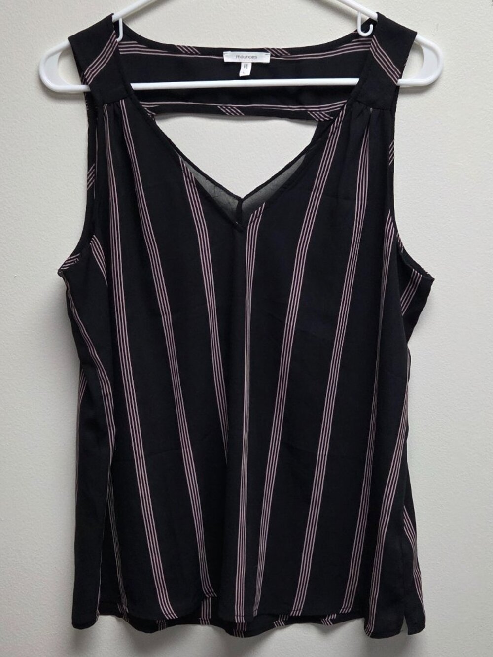 Maurices V-Neck Tank Top – Women's Large